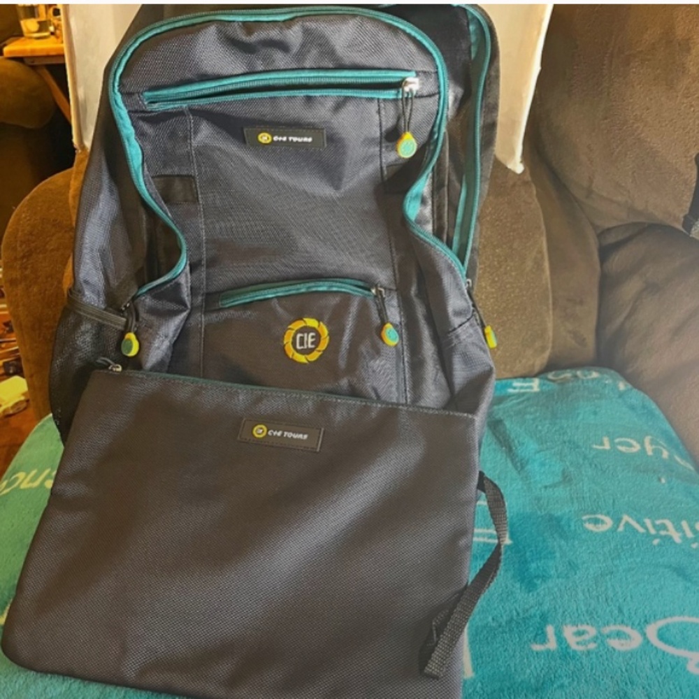 CIE Tours Ireland Scotland UK Travel Backpacking Hiking Backpack with Pouch NWOT
